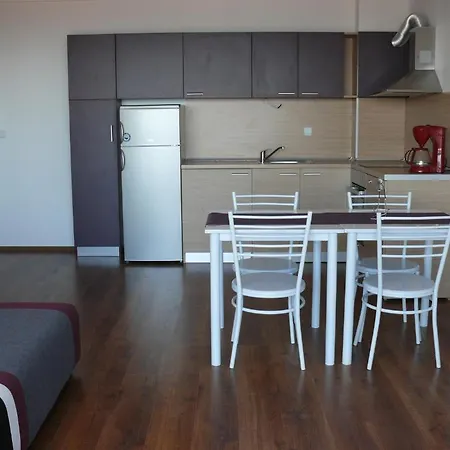 Complex Kentavar - Free Fast Wifi *